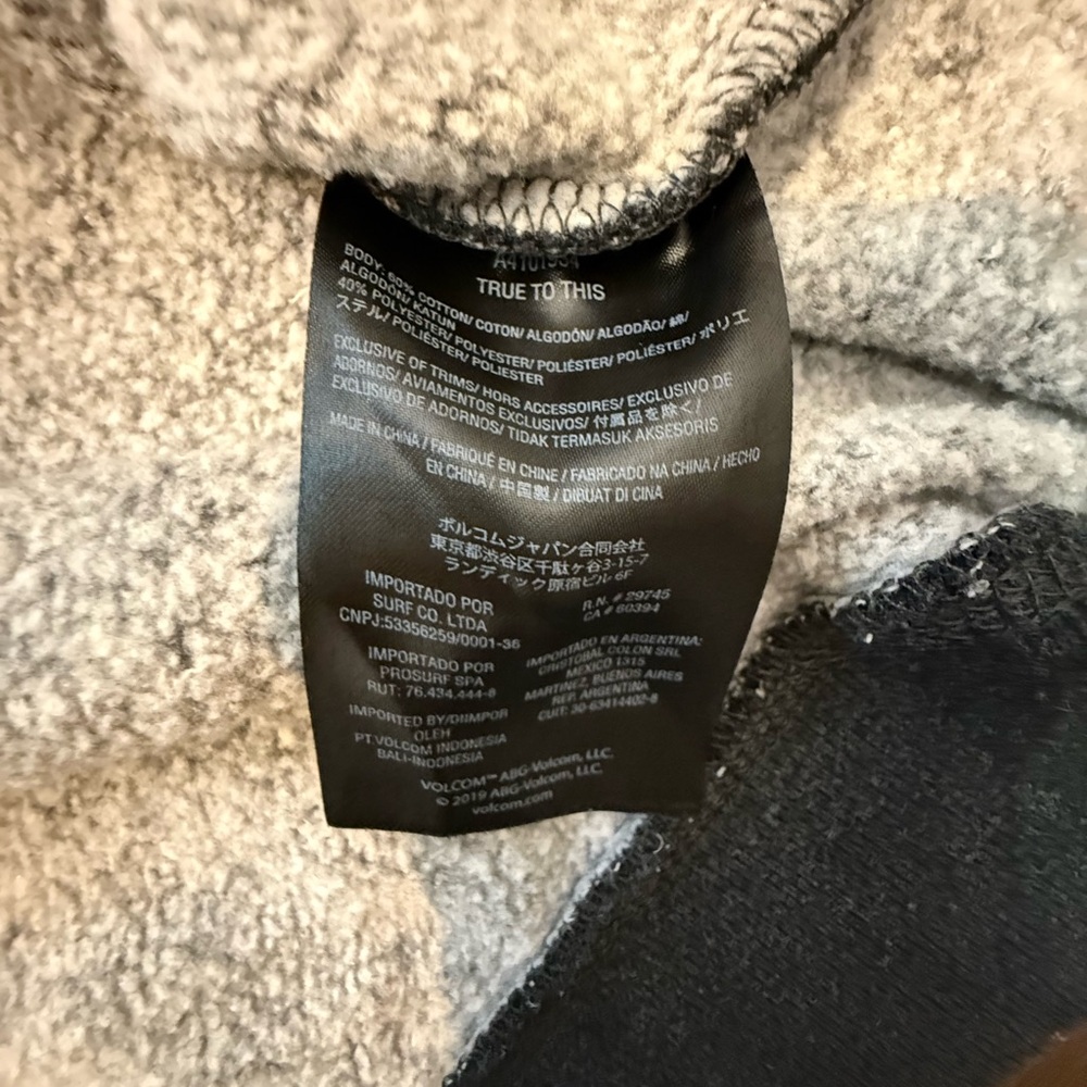 Volcom Gray Hoodie size men’s large - Picture 4 of 6